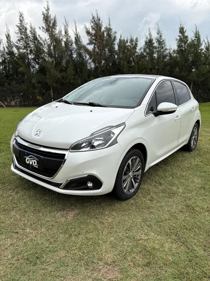 Peugeot 208 1.6 Feline