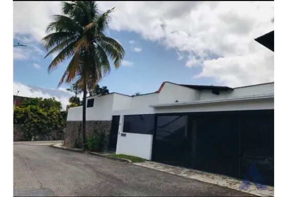 Se Vende Casa Una Planta 346m2 Cerro Verde 6962