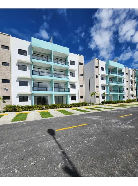 Alquiler De Apartamento De 2 Habitaciones En Bávaro Punta C.