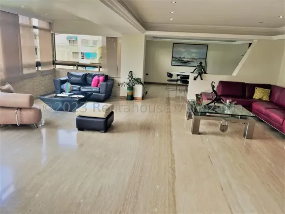 Apartamento En Venta. Miranda # 26-1229