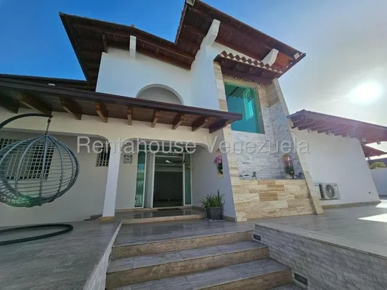 Jo-mls #25-24038 Casa En Venta Los Naranjos (remodelada)