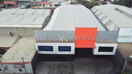 Galpon En Venta En Barquisimeto Av Romulo Gallegos Posee 600m2 Baño Oficina Y Todos Los Servicios Basicos Cod 25 19679 Comunicate Soy Gabi Irastorza                                                    