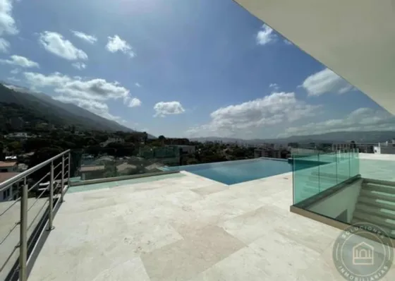 Se Vende Ph 950m2 4h+2s/6b/6p Altamira