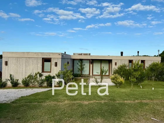 Casa En Venta En Costa Esmeralda. Residencial Ii. Hormigón V