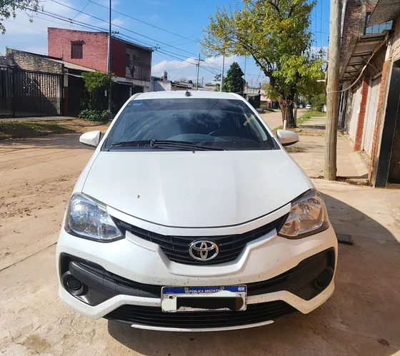 Toyota Etios 1.5 X 6mt My19