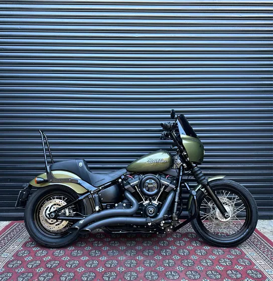 Harly-davidson Softail Street Bob