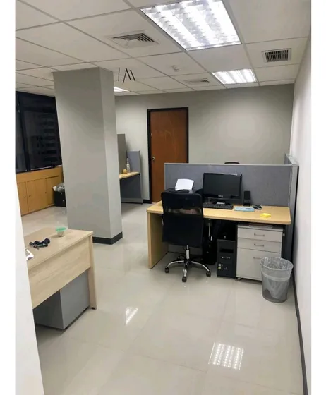 Alquiler  De Oficina Centro Profesional  Los Samanes 64,6 M2