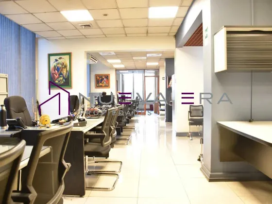 Amplia Oficina De 395 M² En Mac Iver 484 (98345)