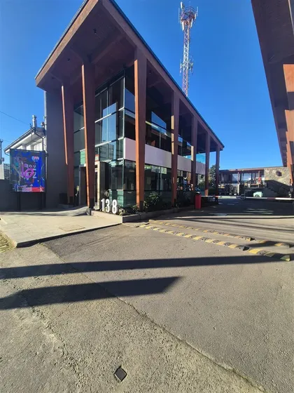 Gran Local Comercial En Arriendo En Los Angeles