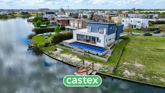 Casa A La Laguna En Venta En Vistas, Puertos, Escobar