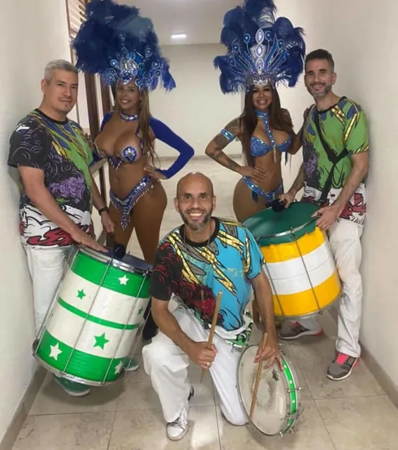 Grupo Lucas Samba Show, Garotas, Garotos, Hora Loca