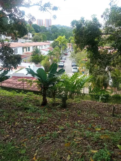 Venta/ Terreno Con Casa/ Hatillo/ Sector La Unión/ 1.118 Mts2 /5h / 1b/ 2pe/