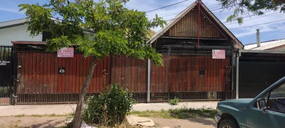 Casa En Venta De 5 Dorm. En Talca