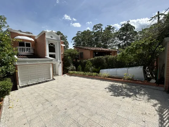  Apartamento En Arriendo Ubicado En Envigado Sector Benedictinos  (27651).