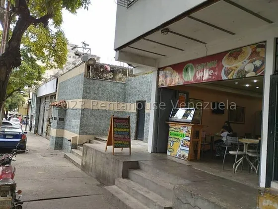 Se Vende Excelente Local Y Apartamento En El Cementerio Mls 23-33979