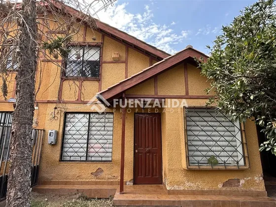 Casa En Venta De 4 Dorm. En Macul