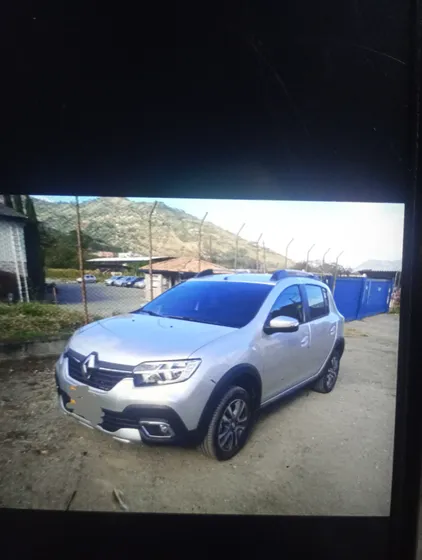Renault Stepway 1.6 Intense Automática