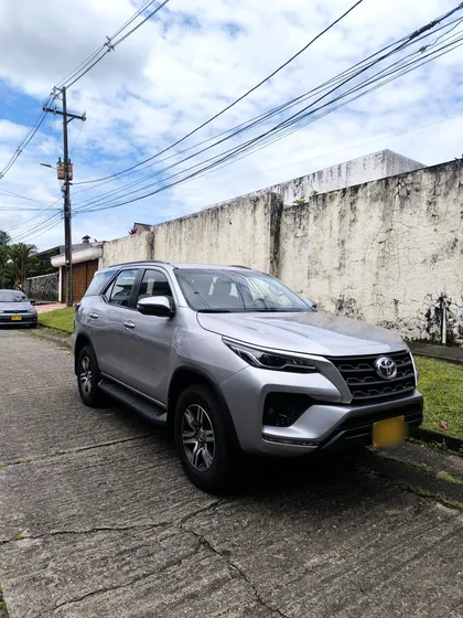 Toyota Fortuner 2.4 Street At 7as