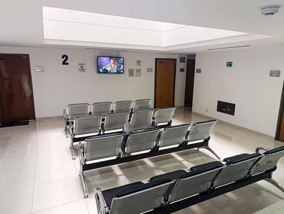 Consultorio En Arriendo En La Cabrera. Cod A2255