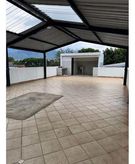 Edificio Comercial Y Residencial En Jamundi