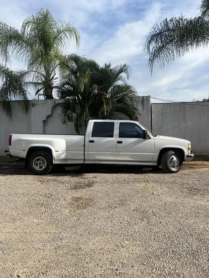 Chevrolet Silverado 3500 Dually