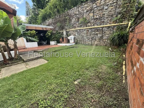 Oficina Con Jardin En Anexo De Casa En Alquiler, Urb. Caurimare