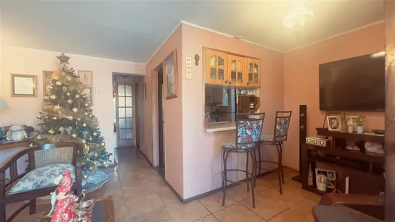 En Venta Hermosa Casa Pasaje Cerrado, Av Las Torres-pajarito