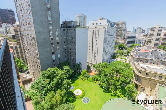 Alquiler Departamento 4 Dormitorios, Balcón Y 2 Cocheras. Alvear.