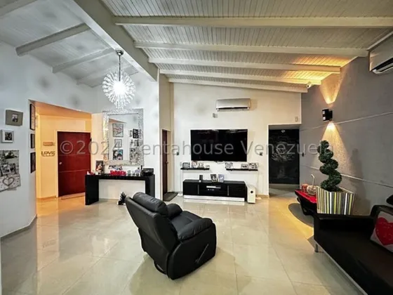 Milagros Inmuebles Casa Venta Cabudare Lara Villa Tabure Economica Residencial Economico Código Inmobiliaria Rent-a-house  25-5843