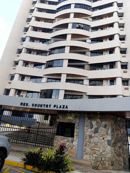 Se Alquila Apartamento Res Country Plaza, Carmen N.