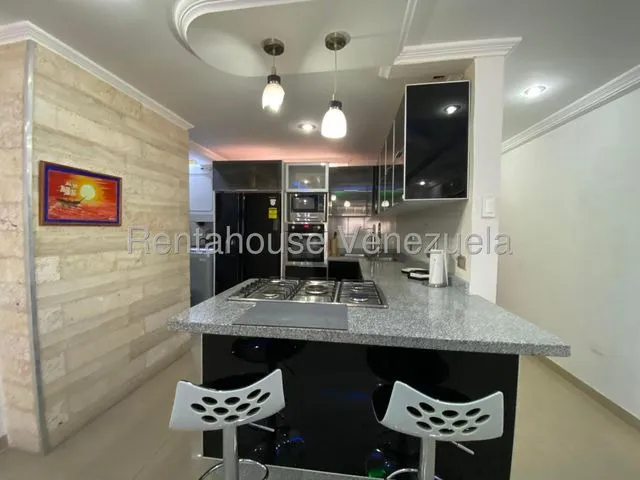 Apartamento En Alquiler El Limon Av Caracas Maracay 25-20308 Apd