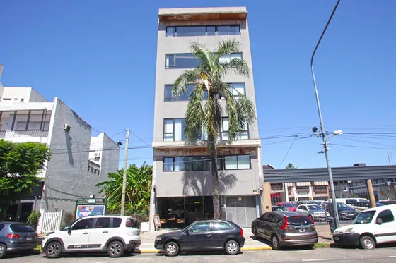 Edificio Comercial De 5 Plantas En Olivos