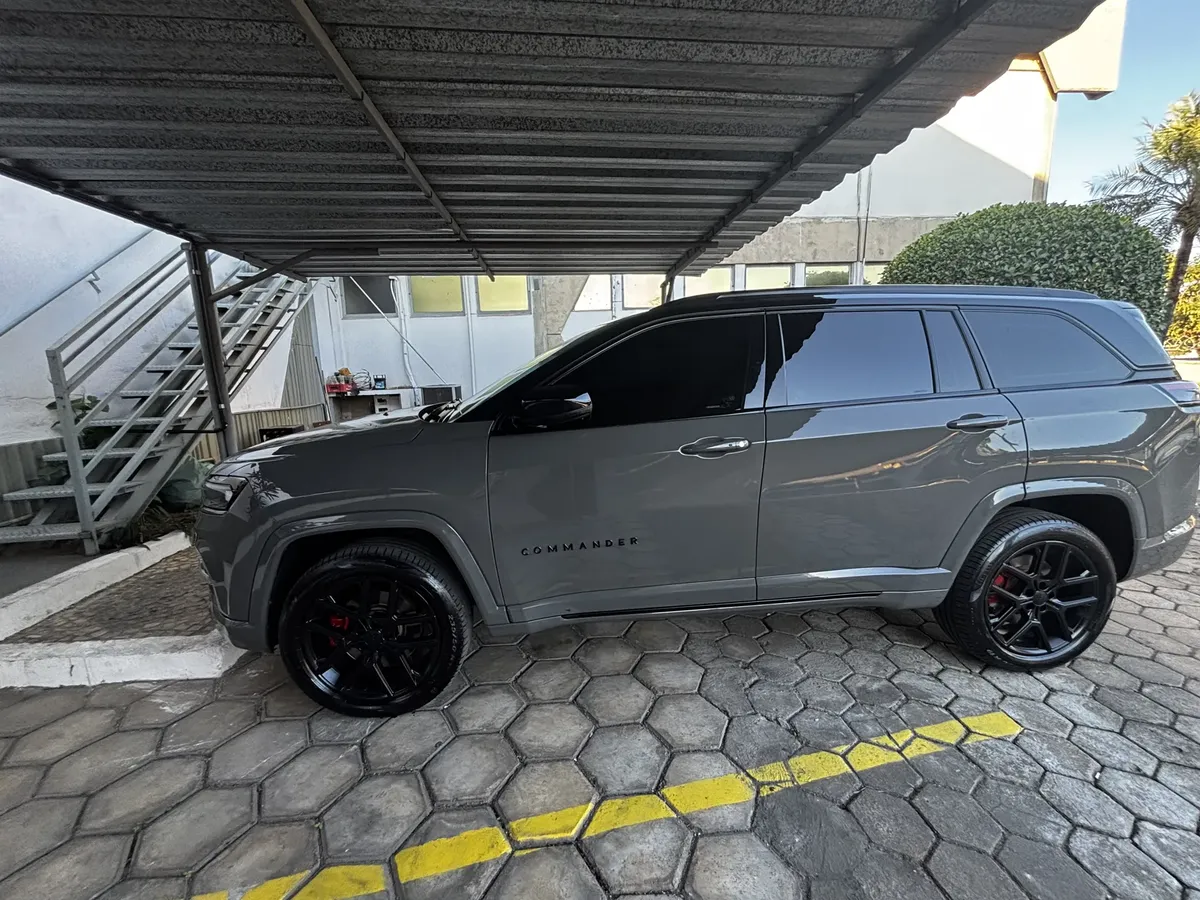 Jeep Commander 2025 2.0 Blackhawk Hurricane 4x4 Aut. 5p — foto 4