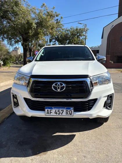 Toyota Hilux Pick-up 2.8 Cd Srv 177cv 4x2