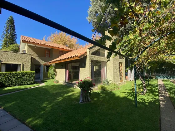 Gran Casa En Condominio Privado Olmué. A Pasos De Todo