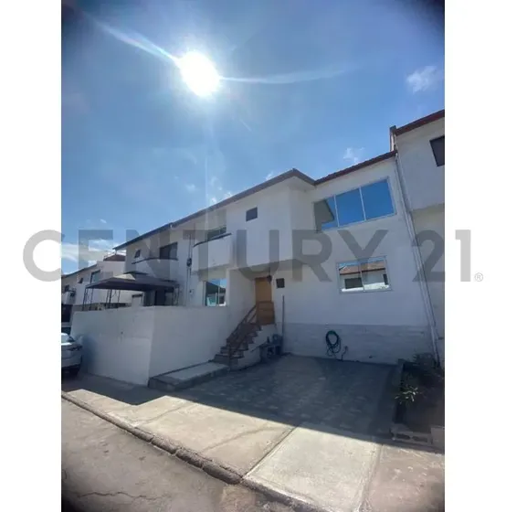 Venta Casa Condominio Sector Sur De Iquique