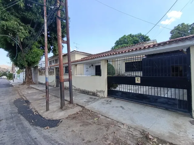 Casa En Campo Alegre Calle Abierta A Remodelar Ideal Para Uso Residencial Y Comercial  (kcl)