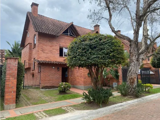 Se Vende Casa En Rionegro Villas De San Nicolas Uni Cerra [s&s]