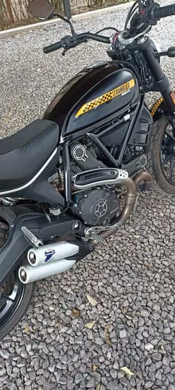 Ducati  Scrambler Full Throt