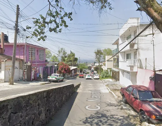 Casa En Remate Bancario C. Nayarit, Progreso Macuiltepetl, 91130 Xalapa-enríquez, Ver. -jcbb2