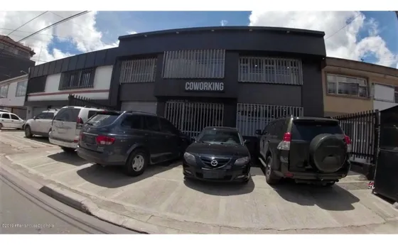 Comercial En  La Castellana(bogota) Rah Co: 25-468
