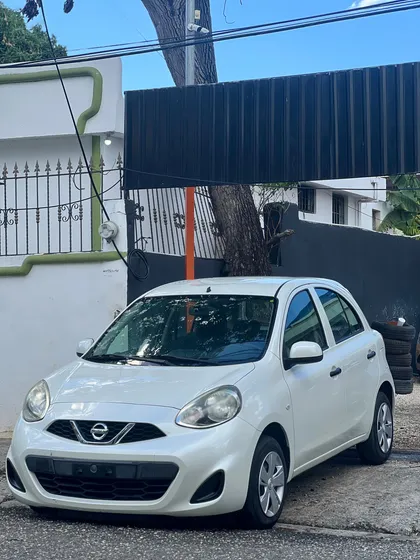 Nissan March Full