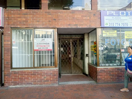 Local En Arriendo En Versalles. Cod A11589