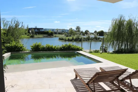 Casa En El Canton - Islas
