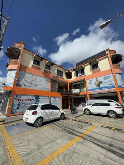 Vendo Plaza Comercial En Lucerna