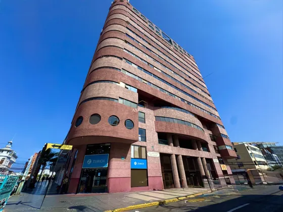  Oficina Con Amplio Espacio Para Ese Proyecto De Trabajo.