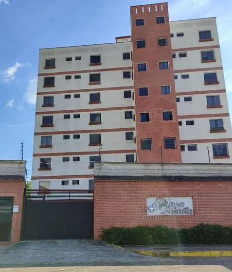 Alquiler Apartamento Completamente Amoblado Pueblo Nuevo