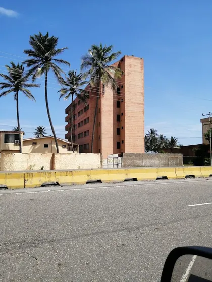 Edificio De 5 Pisos En Construcción. Tucacas Mdominguez