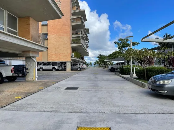 Apartamento En Oportunidad Alto Hatillo 25-3372
