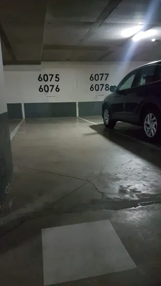 2 Estacionamientos Subterraneos En Tandem, Oficina Clase A